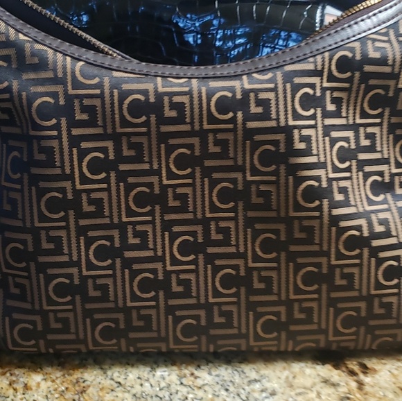 Purses - Picture 1 of 3